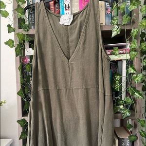 Sadie & Sage Green Pull Over
